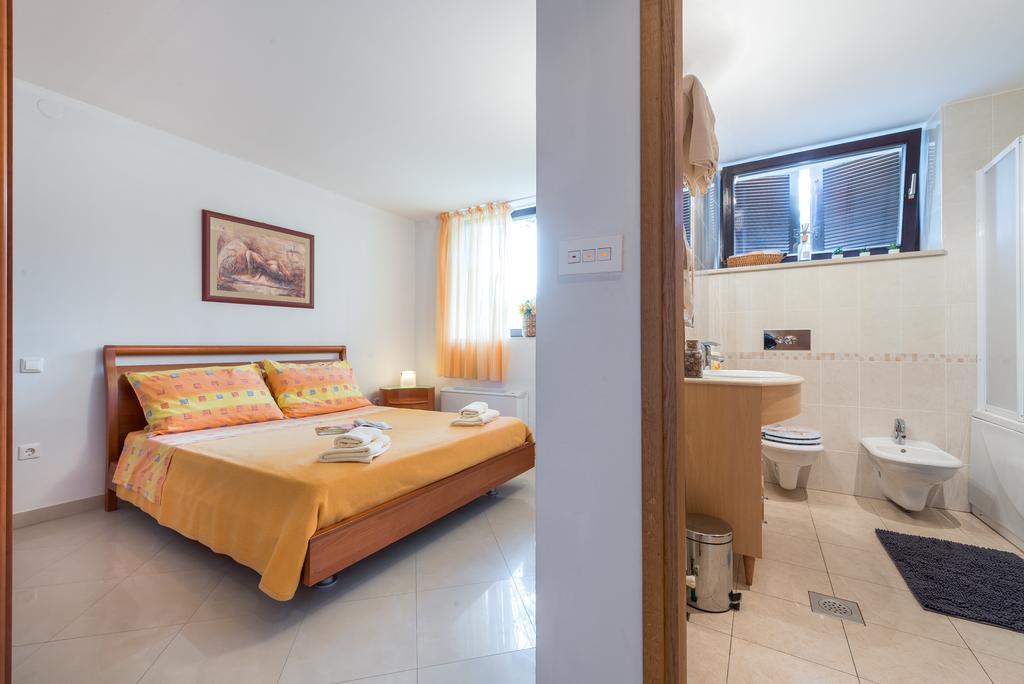 קאבטאט Apartment Dora מראה חיצוני תמונה